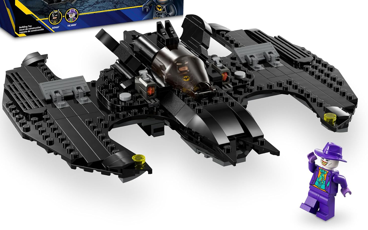 Read more about the article Get The Iconic 1989 Batwing, In Lego Form, For $26 On Amazon Big Deal Days