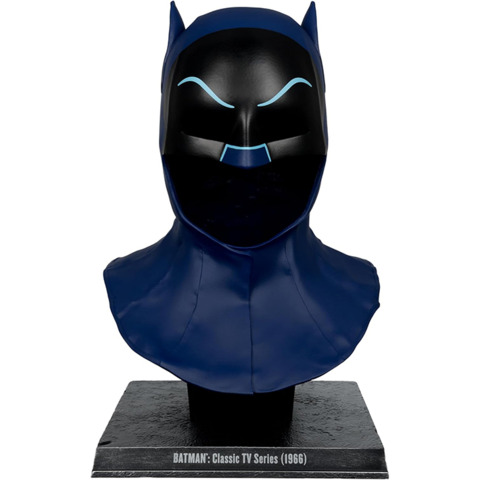 Read more about the article Celebrate The Grooviest Batman Era With This Full-Sized Replica Cowl