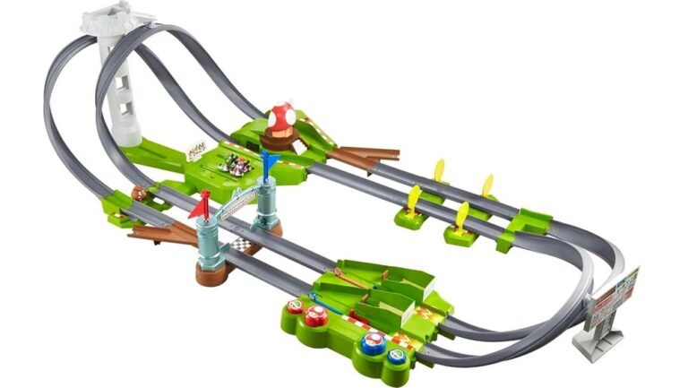 Read more about the article Hot Wheels Mario Kart Tracks Discounted To As Low As $12 At Amazon